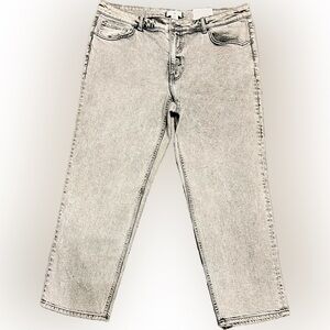 NWT H&M SZ18 Gray Slim comfort stretch/ankle jeans/waist 40”-44”/inseam 26”